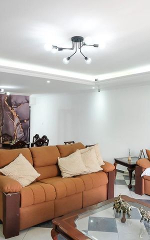 Casa à venda com 442m², 3 quartos e 6 vagasSala