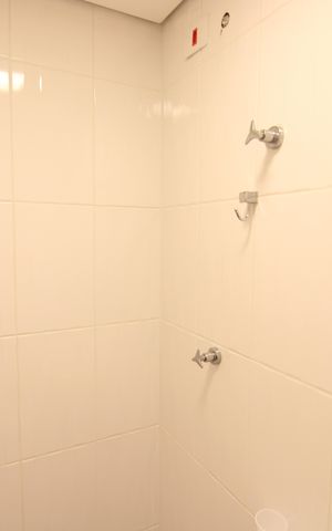 Apartamento para alugar com 100m², 3 quartos e 2 vagasBanheiro de Serviço