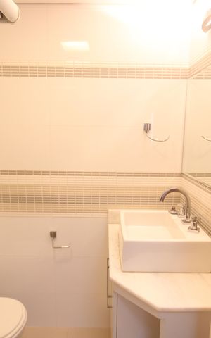 Apartamento para alugar com 100m², 3 quartos e 2 vagasBanheiro