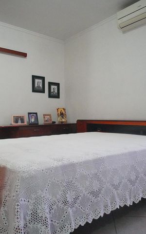 Casa à venda com 150m², 3 quartos e 2 vagasSuíte
