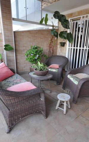 Casa à venda com 135m², 3 quartos e 3 vagasVaranda gourmet