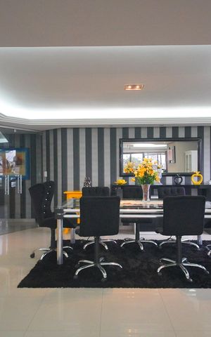 Apartamento à venda com 280m², 3 quartos e 2 vagasSala