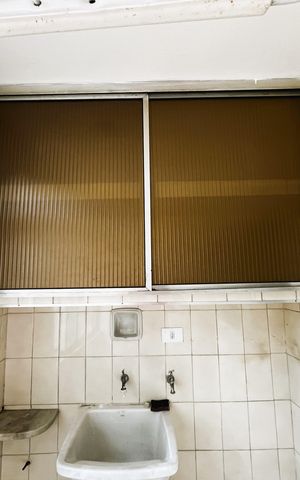 Apartamento à venda com 70m², 2 quartos e 1 vagaÁrea de Serviço