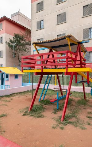 Apartamento à venda com 45m², 2 quartos e 1 vaga Apartamento à venda com 45m², 2 quartos e 1 vagaÁrea comum - Playground
