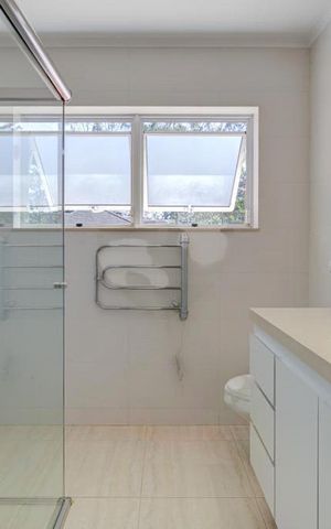 Casa à venda com 328m², 3 quartos e 4 vagas