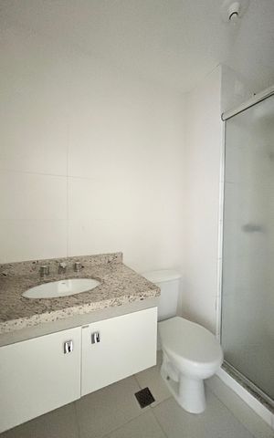 Apartamento à venda com 67m², 2 quartos e 1 vaga Apartamento à venda com 67m², 2 quartos e 1 vagaBanheiro