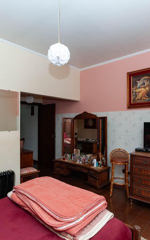 Casa de condomínio à venda com 229m², 4 quartos e 2 vagas Casa de condomínio à venda com 229m², 4 quartos e 2 vagasSuíte 1