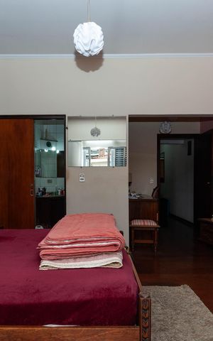 Casa de condomínio à venda com 229m², 4 quartos e 2 vagas Casa de condomínio à venda com 229m², 4 quartos e 2 vagasSuíte 1