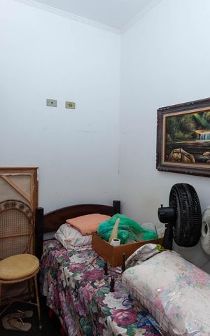 Casa de condomínio à venda com 229m², 4 quartos e 2 vagas Casa de condomínio à venda com 229m², 4 quartos e 2 vagasQuarto de Serviço