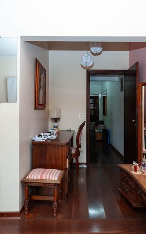 Casa de condomínio à venda com 229m², 4 quartos e 2 vagas Casa de condomínio à venda com 229m², 4 quartos e 2 vagasSuíte 1