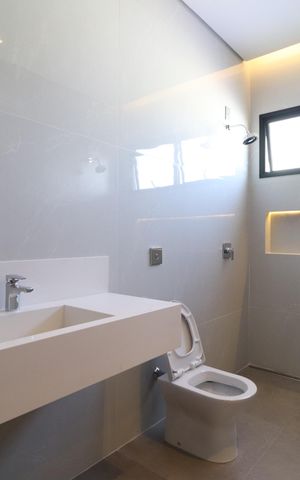 Casa de condomínio para alugar com 212m², 3 quartos e 3 vagasBanheiro da Suíte 3
