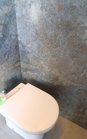 Casa de condomínio para alugar com 212m², 3 quartos e 3 vagasBanheiro da piscina