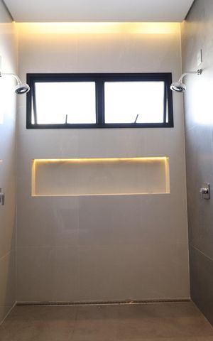 Casa de condomínio para alugar com 212m², 3 quartos e 3 vagasBanheiro da Suíte 3