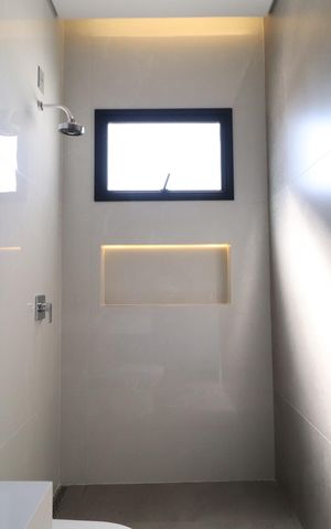 Casa de condomínio para alugar com 212m², 3 quartos e 3 vagasBanheiro da Suíte 2