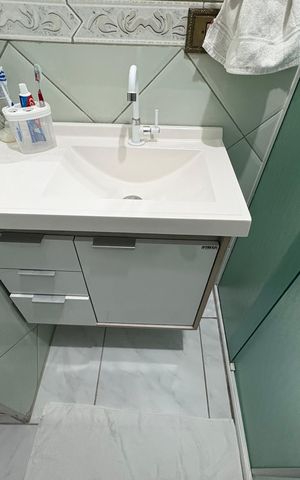 Casa à venda com 147m², 3 quartos e 3 vagas Casa à venda com 147m², 3 quartos e 3 vagasBanheiro
