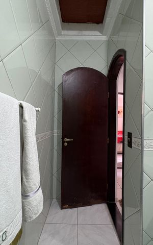 Casa à venda com 147m², 3 quartos e 3 vagas Casa à venda com 147m², 3 quartos e 3 vagasBanheiro