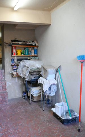 Casa à venda com 195m², 3 quartos e 2 vagas Casa à venda com 195m², 3 quartos e 2 vagasDepósito 2