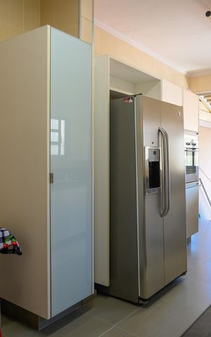 Casa à venda com 195m², 3 quartos e 2 vagas Casa à venda com 195m², 3 quartos e 2 vagasCozinha