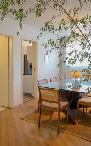 Casa à venda com 195m², 3 quartos e 2 vagas Casa à venda com 195m², 3 quartos e 2 vagasSala de Jantar