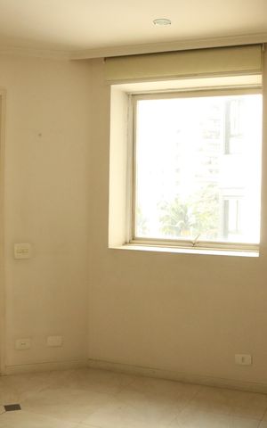 Apartamento à venda com 236m², 3 quartos e 3 vagasSala 2