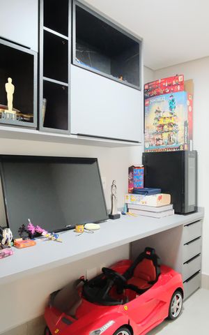 Apartamento à venda com 224m², 3 quartos e 4 vagasEscritório