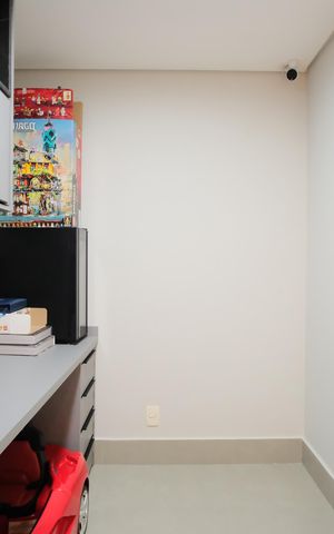 Apartamento à venda com 224m², 3 quartos e 4 vagasEscritório