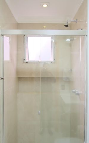 Apartamento à venda com 224m², 3 quartos e 4 vagasBanheiro da Suíte 2