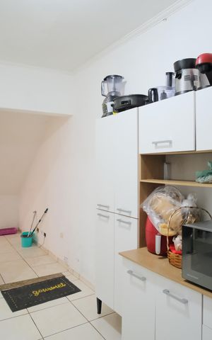 Casa à venda com 240m², 5 quartos e 2 vagasCozinha da Edícula