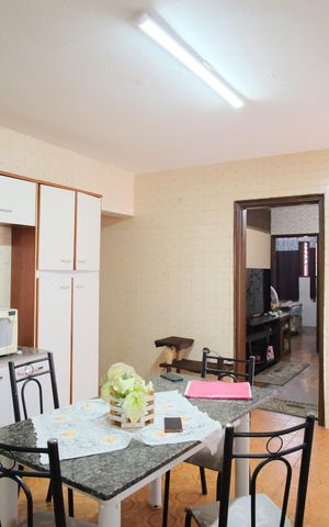 Casa à venda com 240m², 5 quartos e 2 vagasCozinha