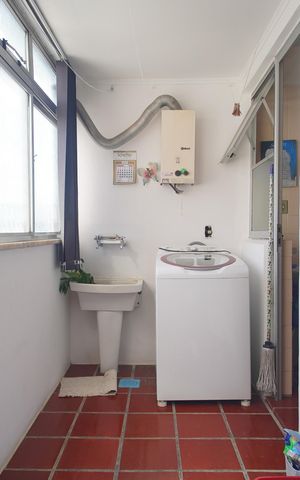 Apartamento para alugar com 143m², 3 quartos e 1 vagaÁrea de Serviço