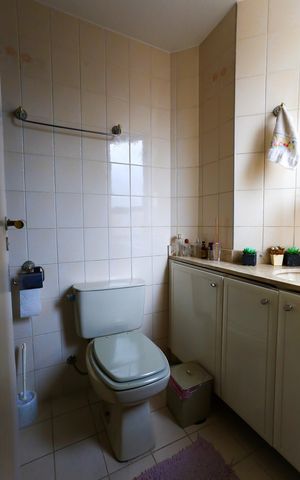 Apartamento à venda com 180m², 3 quartos e 2 vagas Apartamento à venda com 180m², 3 quartos e 2 vagasBanheiro da Suíte 2