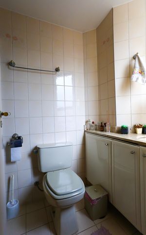 Apartamento à venda com 180m², 3 quartos e 2 vagas Apartamento à venda com 180m², 3 quartos e 2 vagasBanheiro da Suíte 2