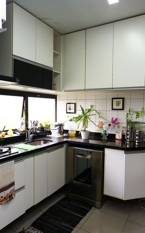 Apartamento à venda com 180m², 3 quartos e 2 vagas Apartamento à venda com 180m², 3 quartos e 2 vagasCozinha