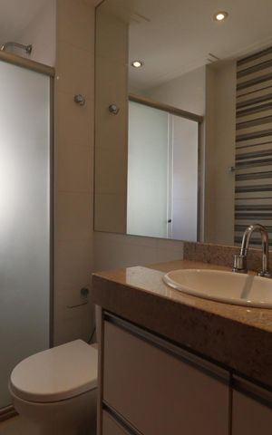 Apartamento para alugar com 126m², 3 quartos e 3 vagas Apartamento para alugar com 126m², 3 quartos e 3 vagasBanheiro da Suíte 1