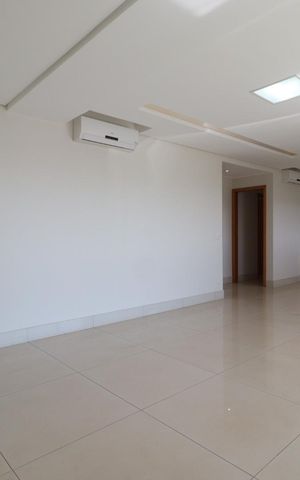 Apartamento para alugar com 126m², 3 quartos e 3 vagas Apartamento para alugar com 126m², 3 quartos e 3 vagasSala