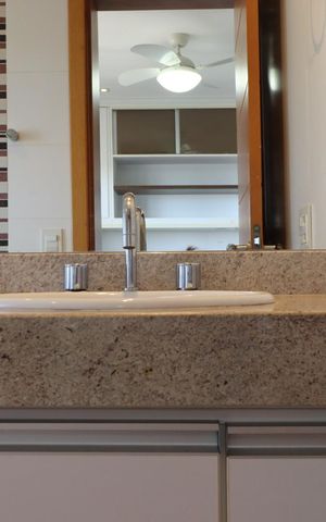 Apartamento para alugar com 126m², 3 quartos e 3 vagas Apartamento para alugar com 126m², 3 quartos e 3 vagasBanheiro da Suíte 2