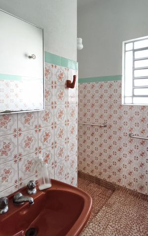 Casa à venda com 150m², 3 quartos e 2 vagasBanheiro