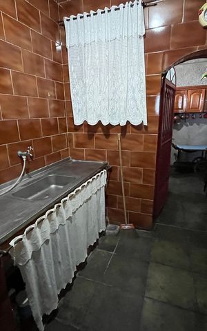 Casa à venda com 600m², 4 quartos e 2 vagasArea de serviço 1