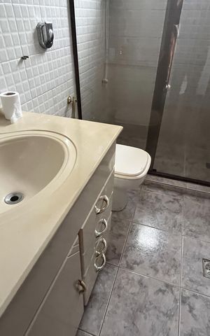 Apartamento à venda com 80m², 2 quartos e sem vagaBanheiro