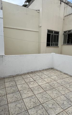Apartamento à venda com 80m², 2 quartos e sem vagaVaranda