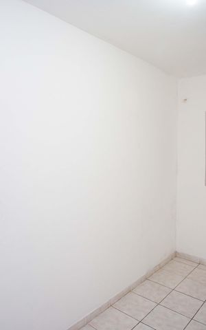 Casa à venda com 205m², 6 quartos e 2 vagasQuarto 2 Casa 2
