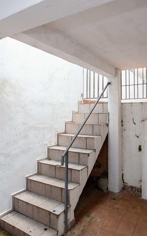 Casa à venda com 205m², 6 quartos e 2 vagasGaragem