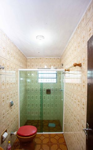Casa à venda com 205m², 6 quartos e 2 vagasBanheiro da Casa 1