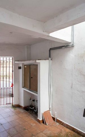 Casa à venda com 205m², 6 quartos e 2 vagasGaragem