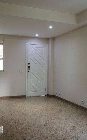 Casa de condomínio à venda com 103m², 3 quartos e 3 vagasSala