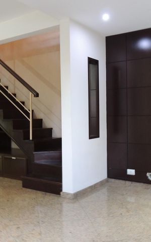 Casa de condomínio à venda com 103m², 3 quartos e 3 vagasSala