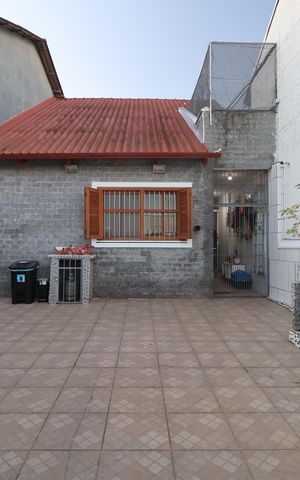 Casa à venda com 172m², 4 quartos e 4 vagasÁrea Externa