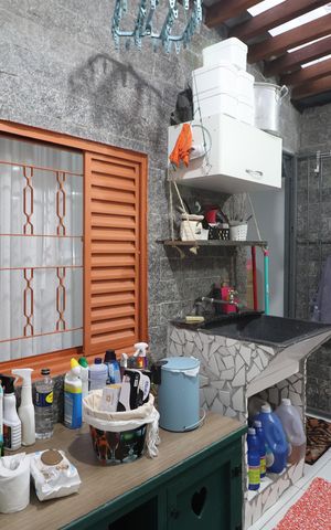 Casa à venda com 172m², 4 quartos e 4 vagasÁrea de Serviço
