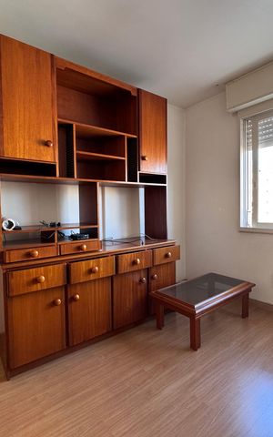 Apartamento à venda com 98m², 2 quartos e sem vaga Apartamento à venda com 98m², 2 quartos e sem vagaSala