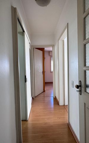 Apartamento à venda com 98m², 2 quartos e sem vaga Apartamento à venda com 98m², 2 quartos e sem vagaCorredor